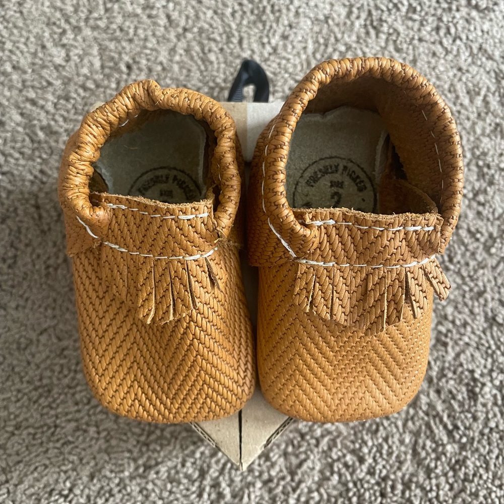 NEW Freshly Picked Baby Moccasins